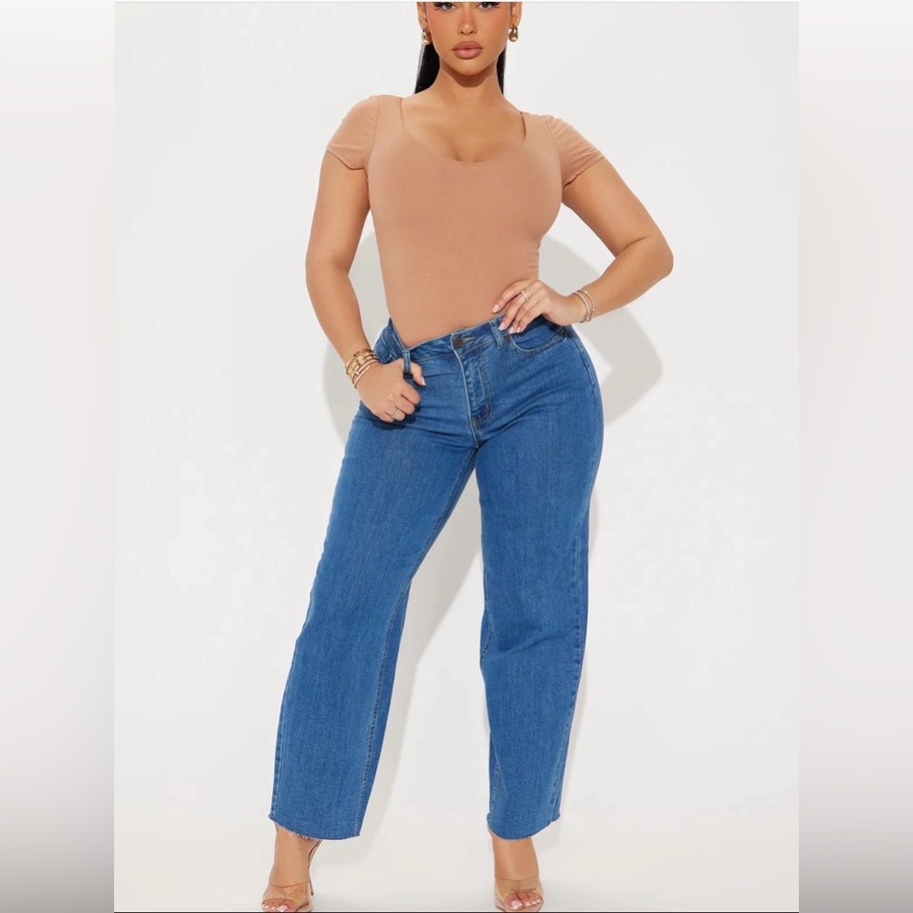 Fashion Nova Medium Wash Mom Jeans